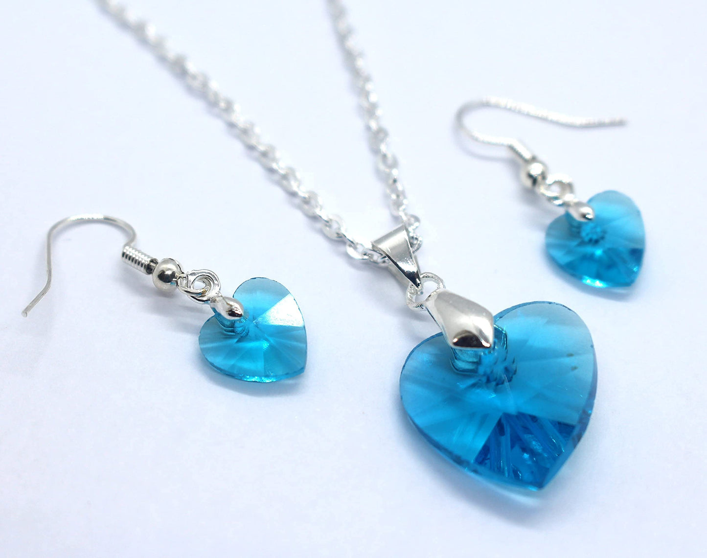 Beautiful Crystal Heart Pendant Jewellery Set (Blue)