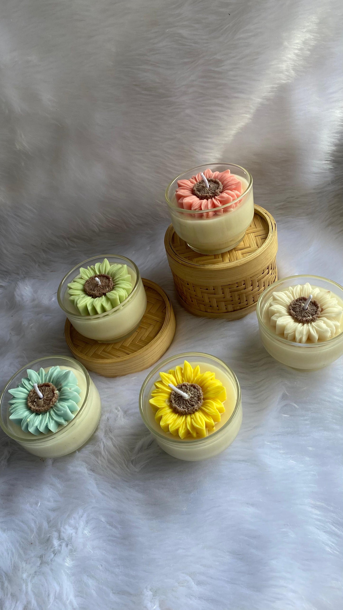 Daisy Flower Candle / Beautiful Home Décor