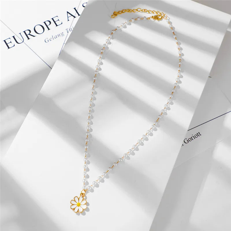 Romantic Small Daisy Pendant Necklace For Women Sweet Flower Necklaces Clavicle Chain Birthday Gift Jewelry