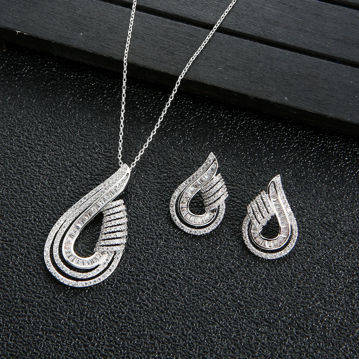 Luxury AAA Zircon U Shape Necklace Earrings  Set For Women High Quality Party Wedding Jewelry  D1470