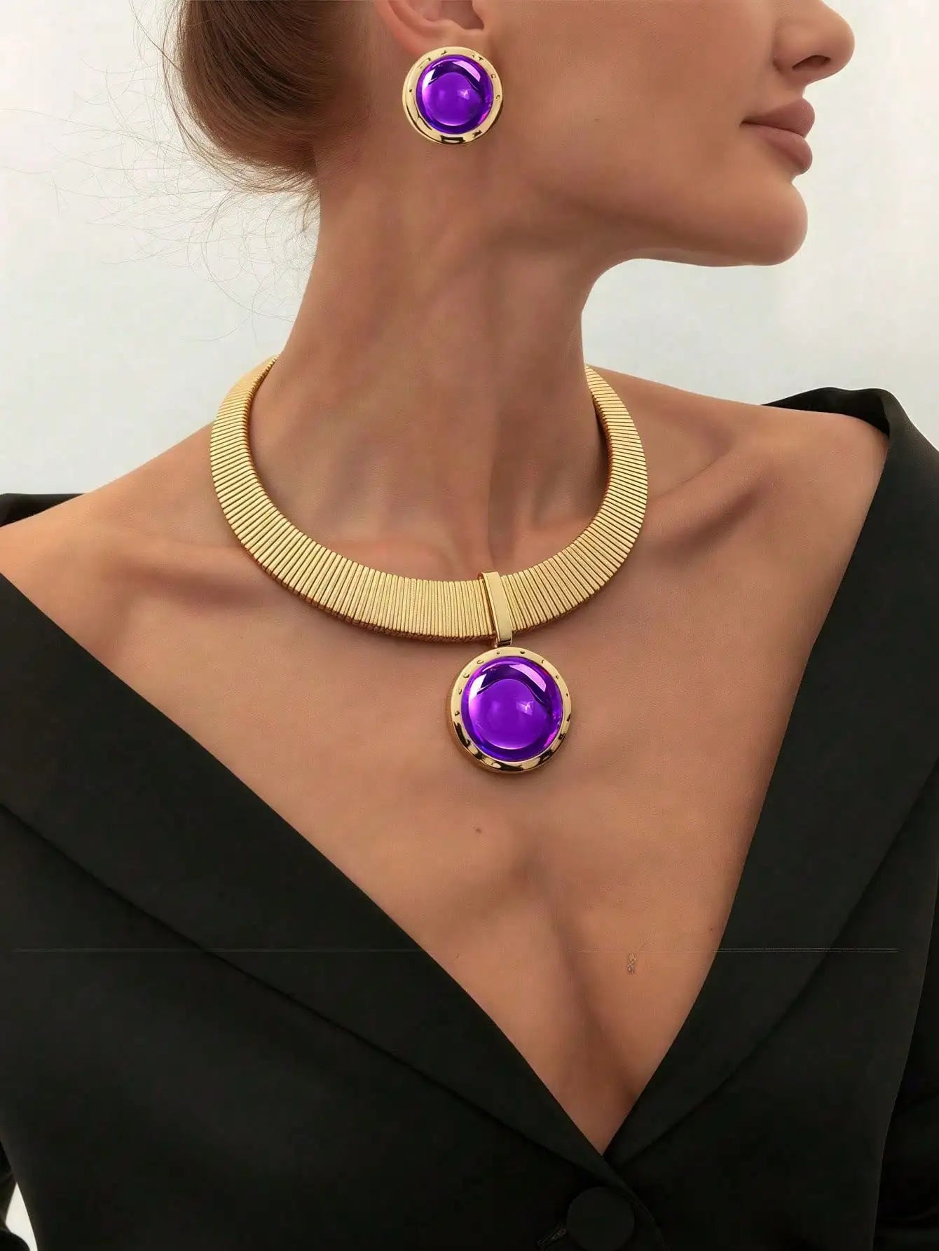 Elegant Metal Necklace Bracelet Set with Exaggerated Purple Pendant for Wedding Banquet Lightweight Luxury Bride Jewelry