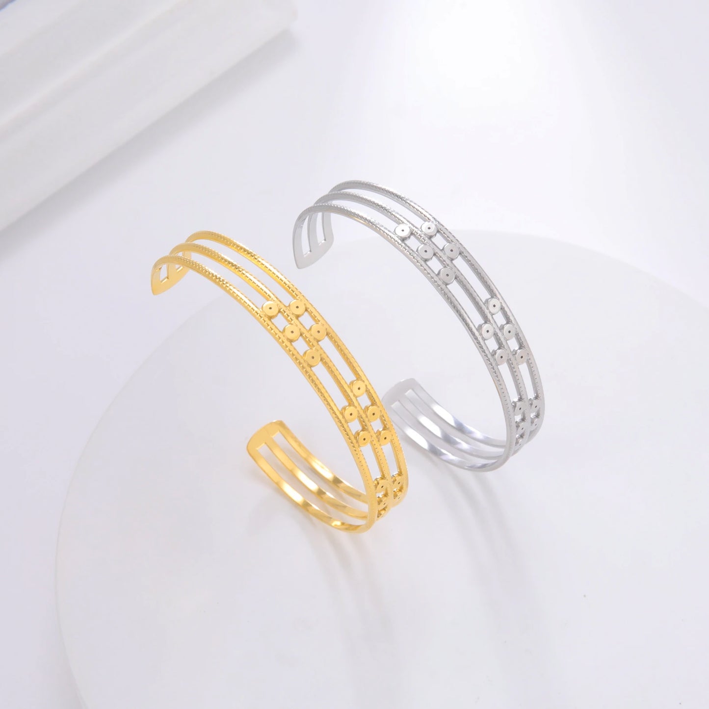 Skyrim Wide Multi-Layer Geometric Cuff Bracelet Women Stainless Steel Bohemian Open Bangle 2024 Jewelry Gift for Mother Lover