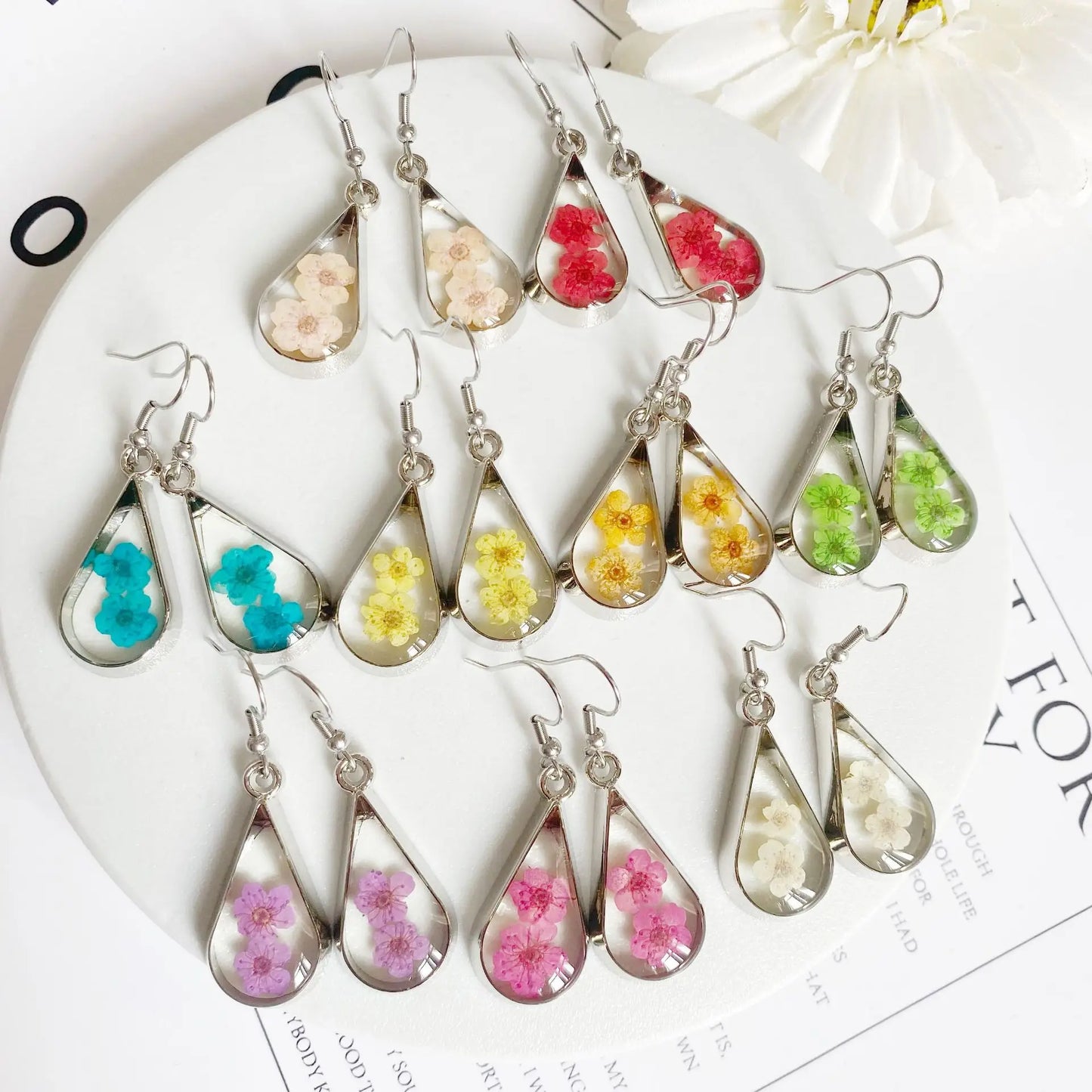 Natural Flower Drop Earrings Unique Epoxy Resin Flowers Earrings Women Elegant Pressed Flowers Drop Earrings Statement Jewelry