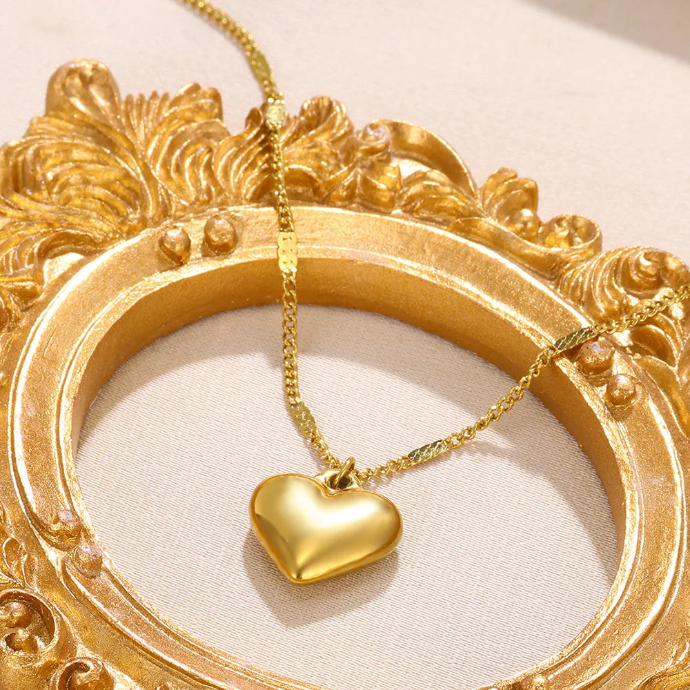 Hemasa Stainless Steel  Heart Pendant Collar Chain Fashion Exquisite Necklace For Women Jewelry Banquet Gifts