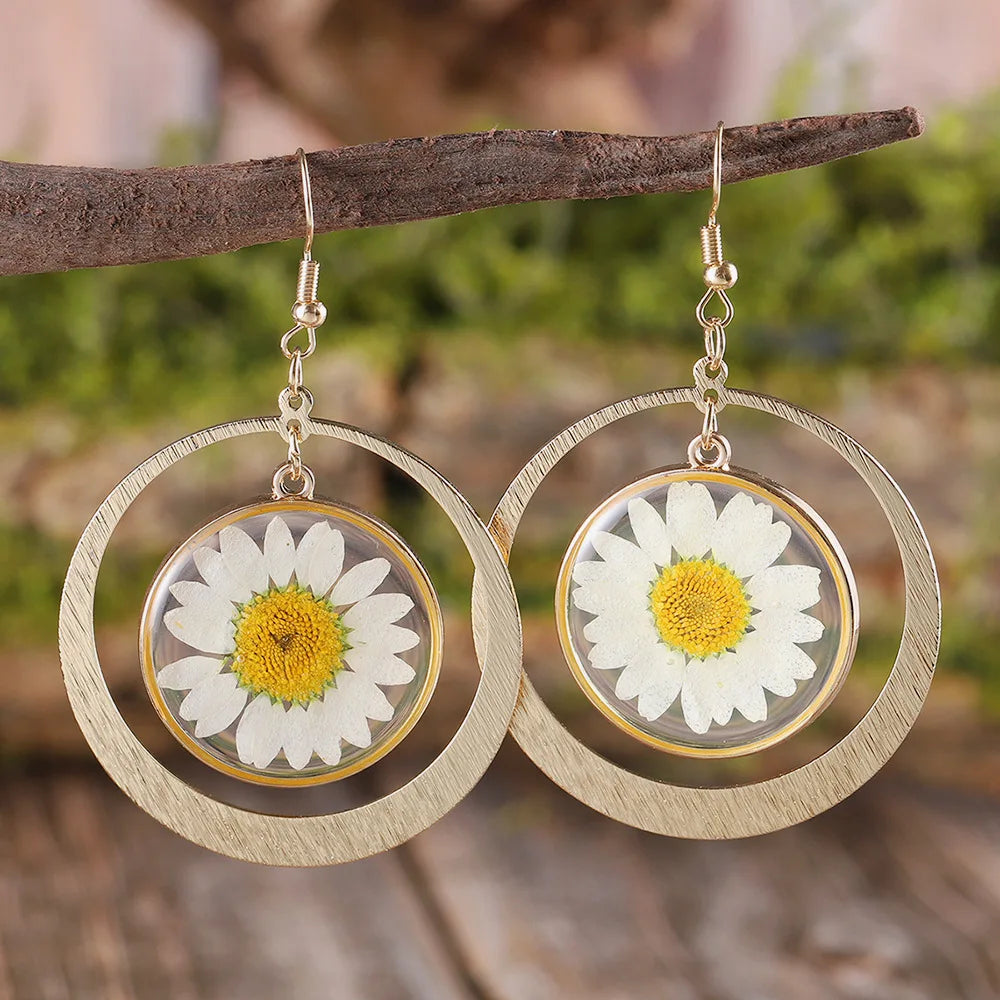 Natural White Daisy Pressed Earring Boho Statement Pressed Flower Earrings Cute Daisy Earring Wholesale Fashion Boho Jewelry