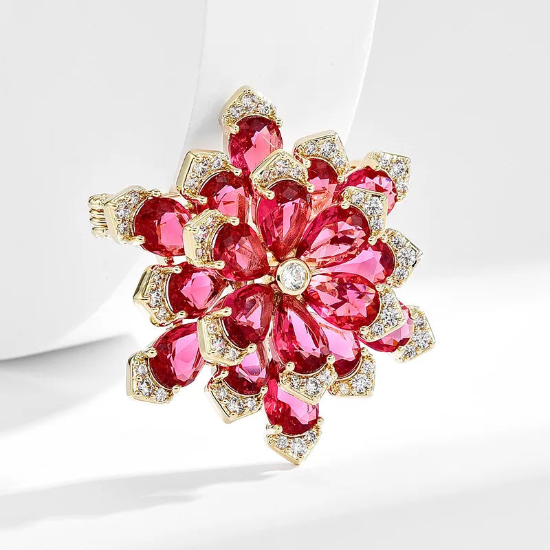 New style of design, elegant personality, exquisite snowflake shape, unique brooch, coat accessories, anti-exposure