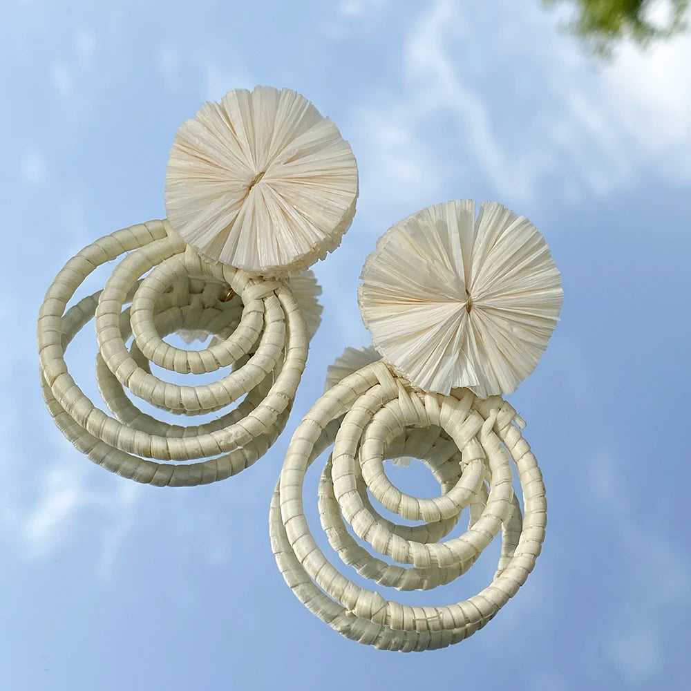 AENSOA Handmade Two Tone Rattan Knit Wrapped Round Drop Earrings for Women Geometric Circles Wooden Raffia Earrings Jewelry 2023