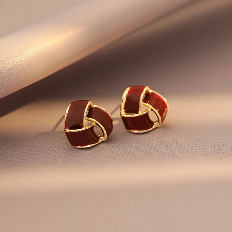 Red Enamel Oil Triangle Earrings for Women Fashion Geometry Punk Jewelry Trendy Twist Stud Earrings Small Accessories