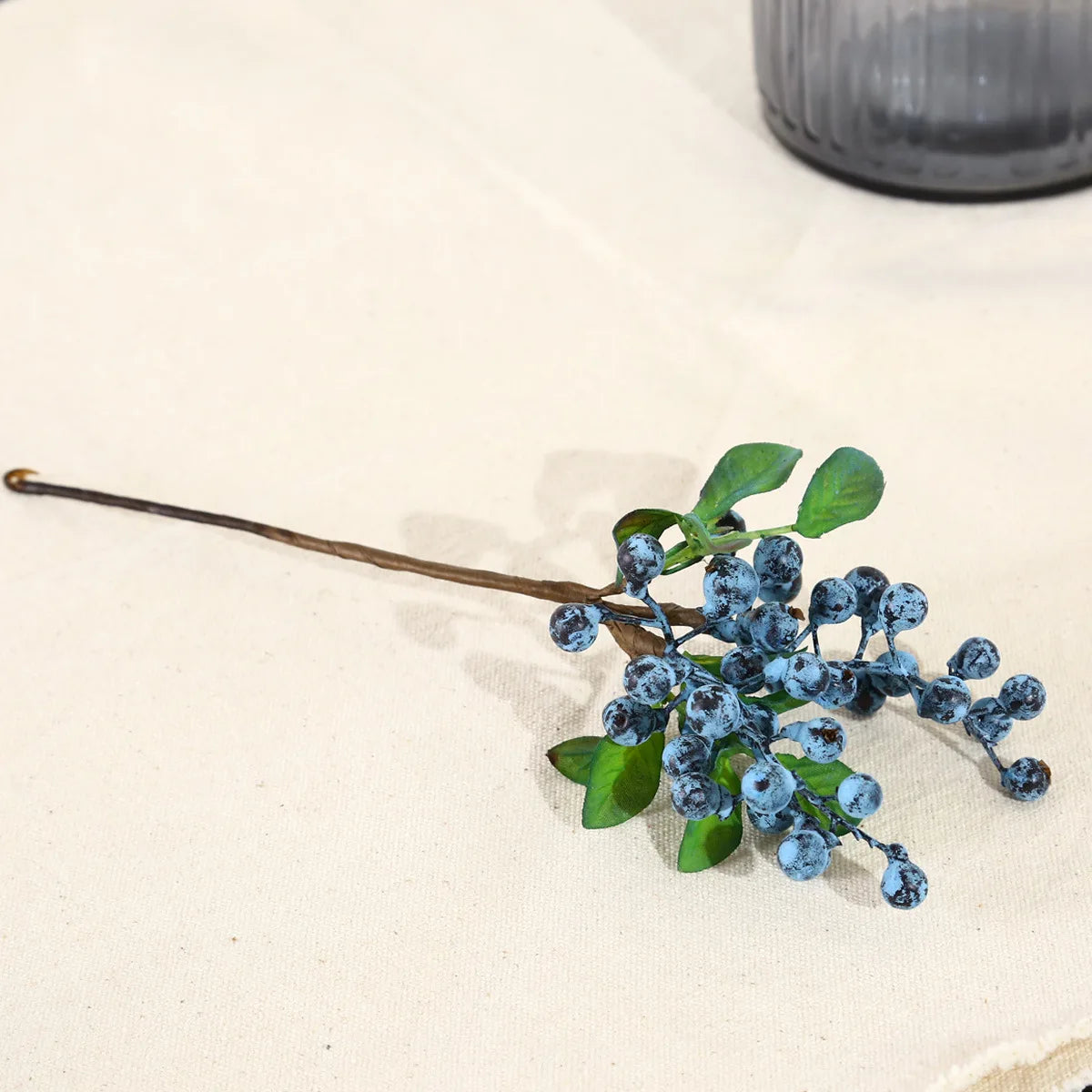 YeeNanee 10pcs Christmas Red Berries Stem Artificial Blueberry for DIY Crafts Xmas Home Party Table Centerpieces Vase Decoration
