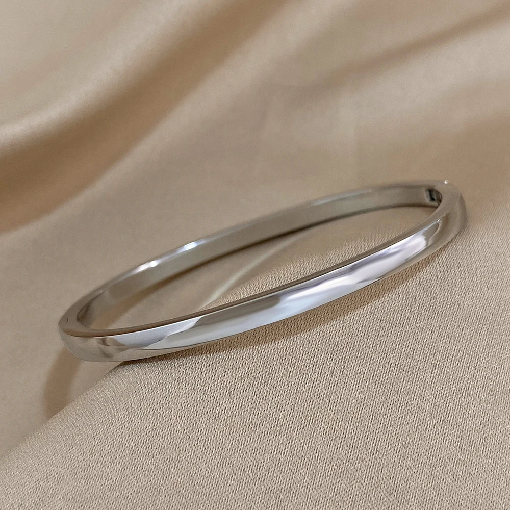 Simple Smooth Stainless Steel Bangles Bracelets for Women Trendy Gold Plated Metal Bracelet Jewelry Accessories Lady Gift