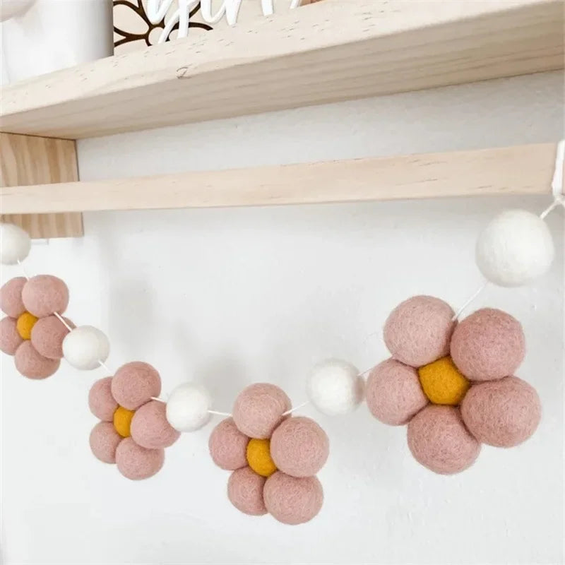 INS Handmade Felt Flower Garland Creative Wool Daisy Pull Flag Kids Room Decor Wall Ornaments Girls Room Decoration Accessories