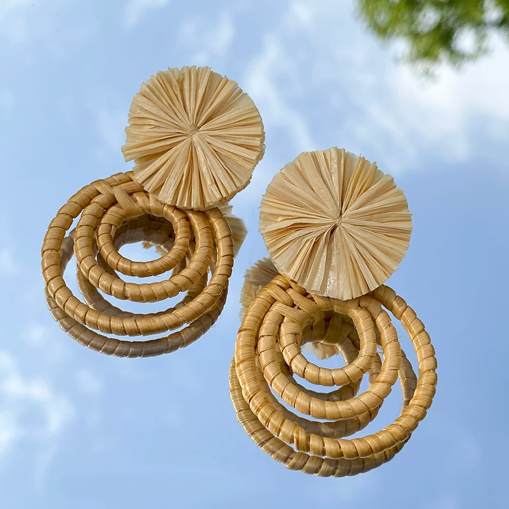 AENSOA Handmade Two Tone Rattan Knit Wrapped Round Drop Earrings for Women Geometric Circles Wooden Raffia Earrings Jewelry 2023