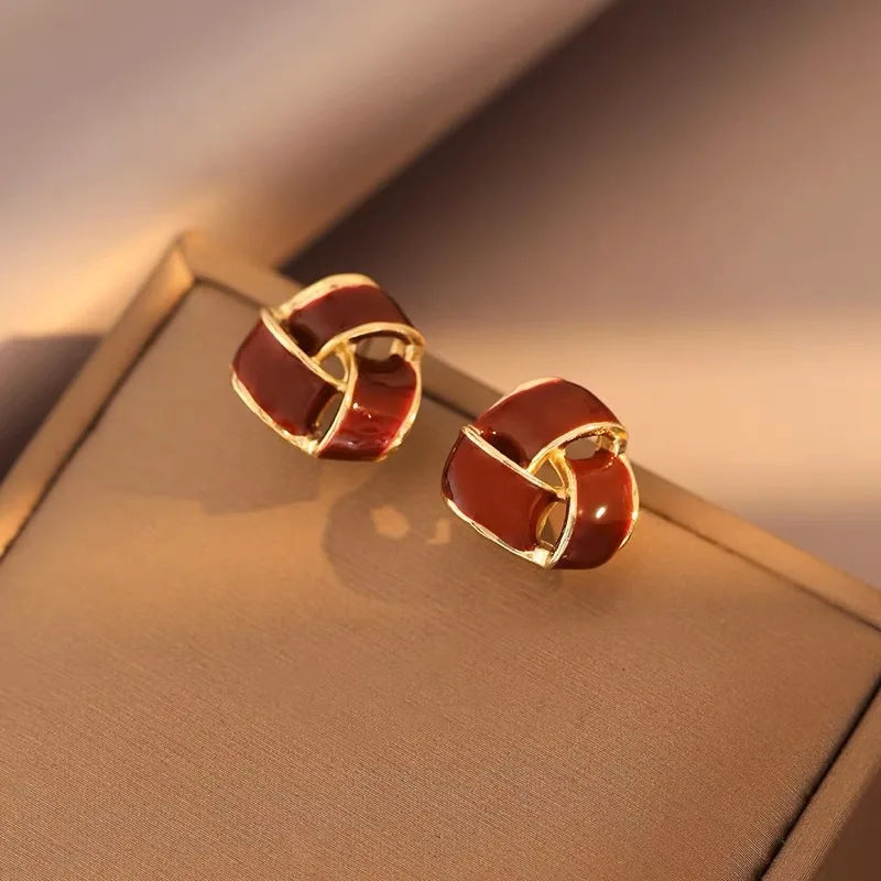 Red Enamel Oil Triangle Earrings for Women Fashion Geometry Punk Jewelry Trendy Twist Stud Earrings Small Accessories