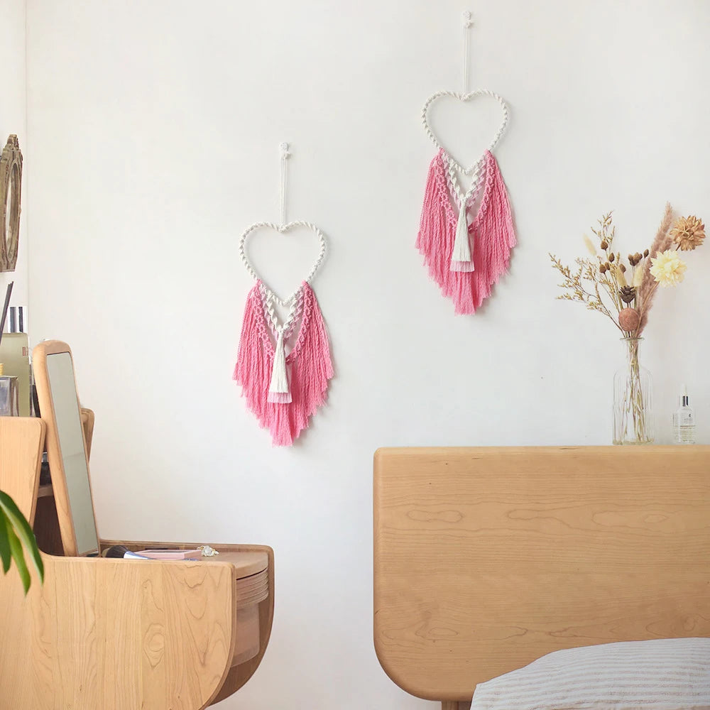 Hemasa Heart-shaped Macrame Wall Art Boho Home Decor Handmade Woven Pink Love Wall Hanging Tapestry Ornaments for Girls Room Decoration