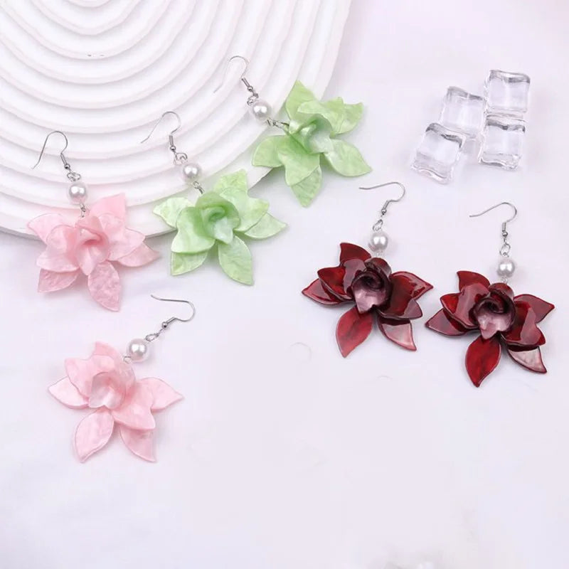 Unique Acrylic Pink Flower Exaggerate Earrings Elegant White Big Flower Drop Earrings For Women Summer Floral Statement Jewelry