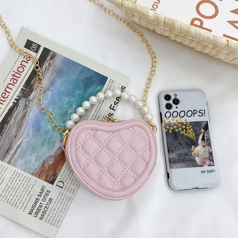 New Small Heart Coin Wallet Pouch Baby Girls Party Pearl Hand Bags Kids Purses Chic Crossbody Bag Ladies Chain Shoulder Bags