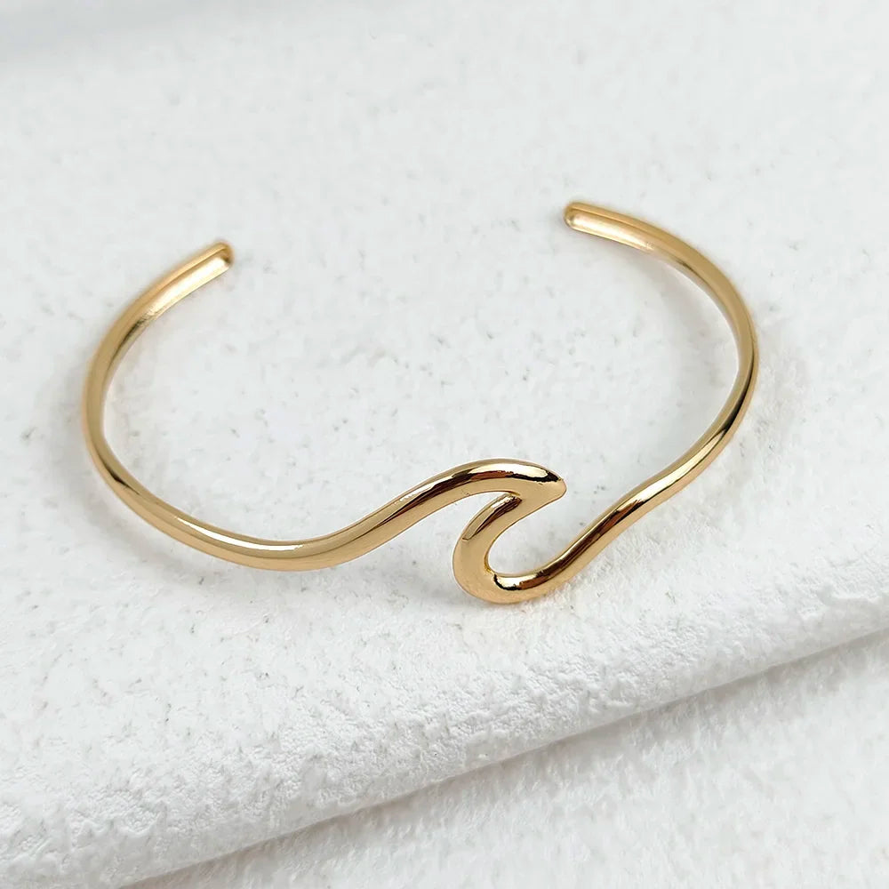 Simple Wave Twist Bangles for Women Stainless Steel Bracelet Jewelry Luxury Open Gold Plated Cuff Bracelet Valentine's Day Gifts