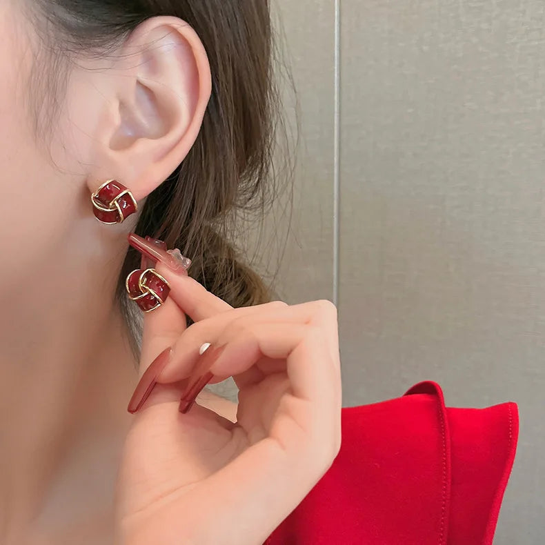Red Enamel Oil Triangle Earrings for Women Fashion Geometry Punk Jewelry Trendy Twist Stud Earrings Small Accessories