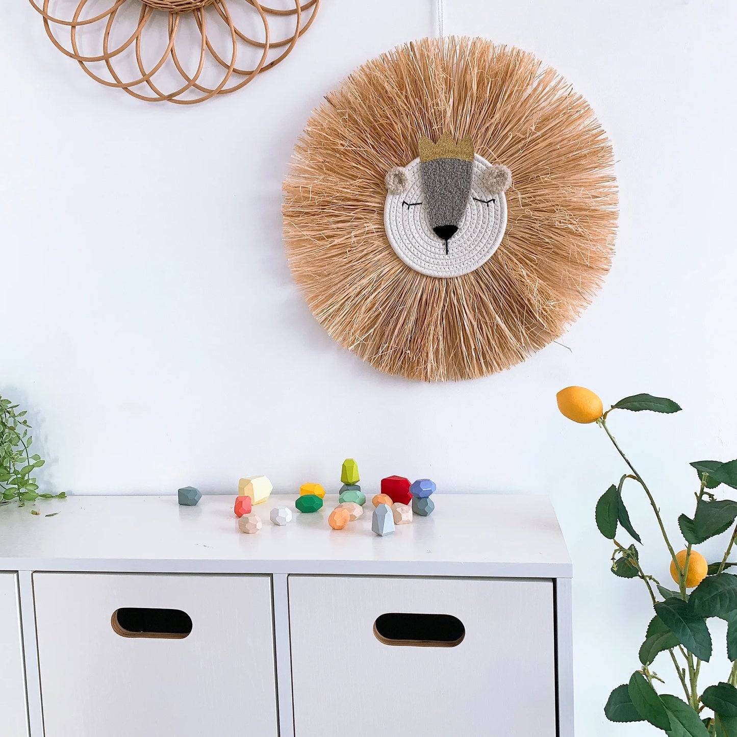 Nordic Nursery Decor Raffia Straw Bear Lion Face Wall Hanging Handmade Lion Boys Kids Room Nursery Hanging Decoration Gifts
