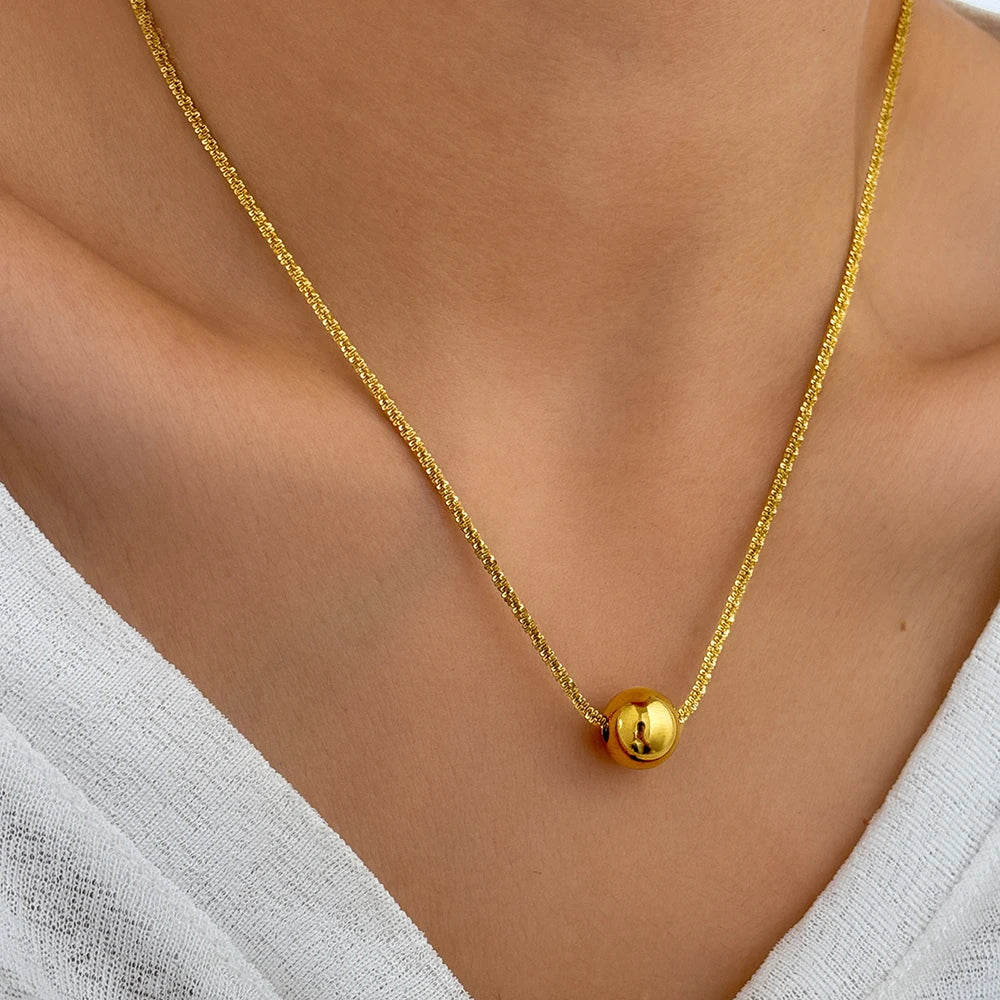 Hemasa Stainless Steel  Retro Texture Round Pendant Necklace For Women Jewelry Gifts New