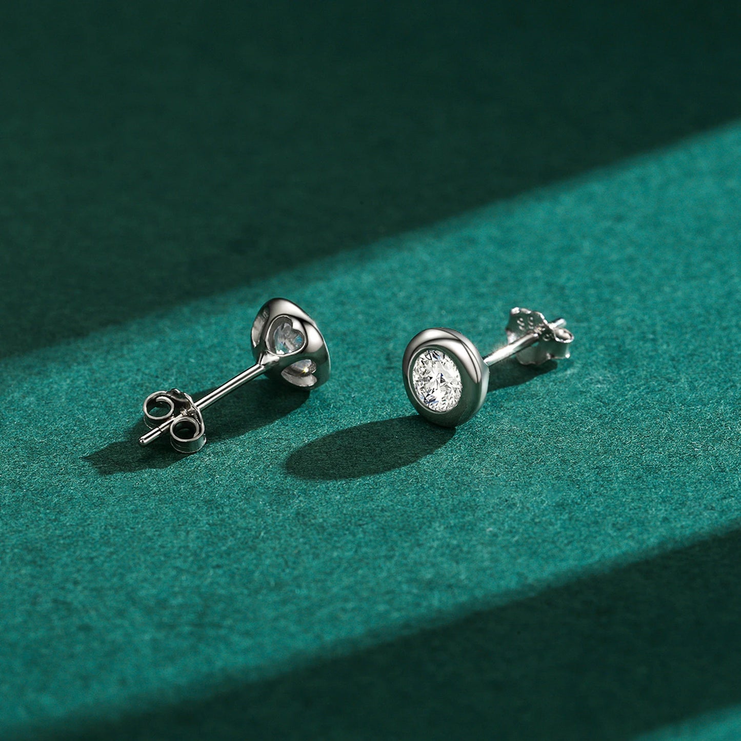 Tejesa Clear CZ Ear Studs 100% 925 Sterling Silver Sparkling Stud Earrings For Women Wedding