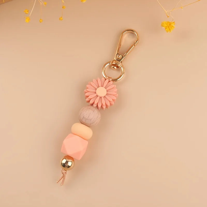 Daisy Silicone Beaded Keychain Handmade Wood Beads Key Chains For Women Girls Car Bag Pendant Key Accessories Keyring Gift