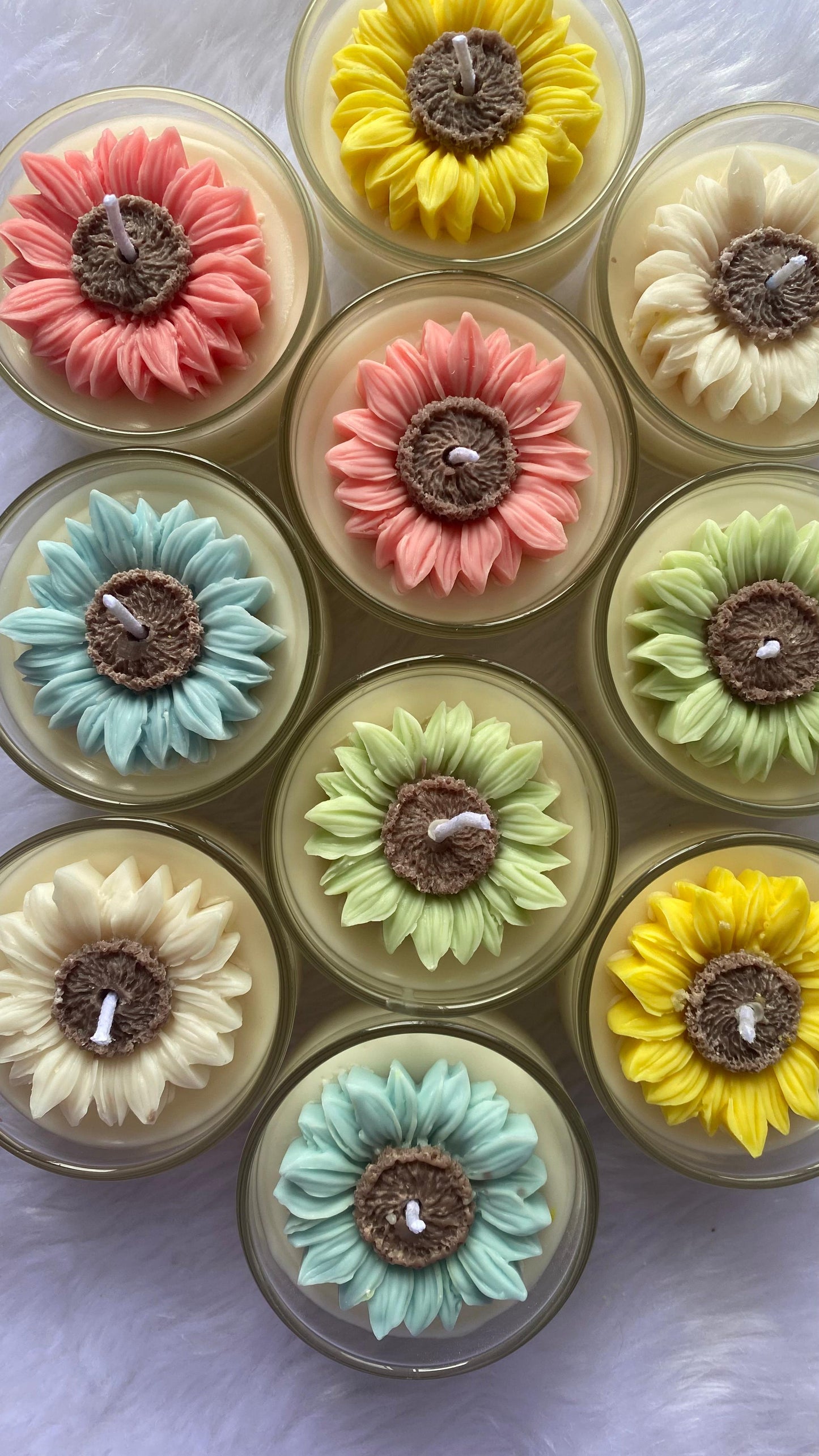 Daisy Flower Candle / Beautiful Home Décor