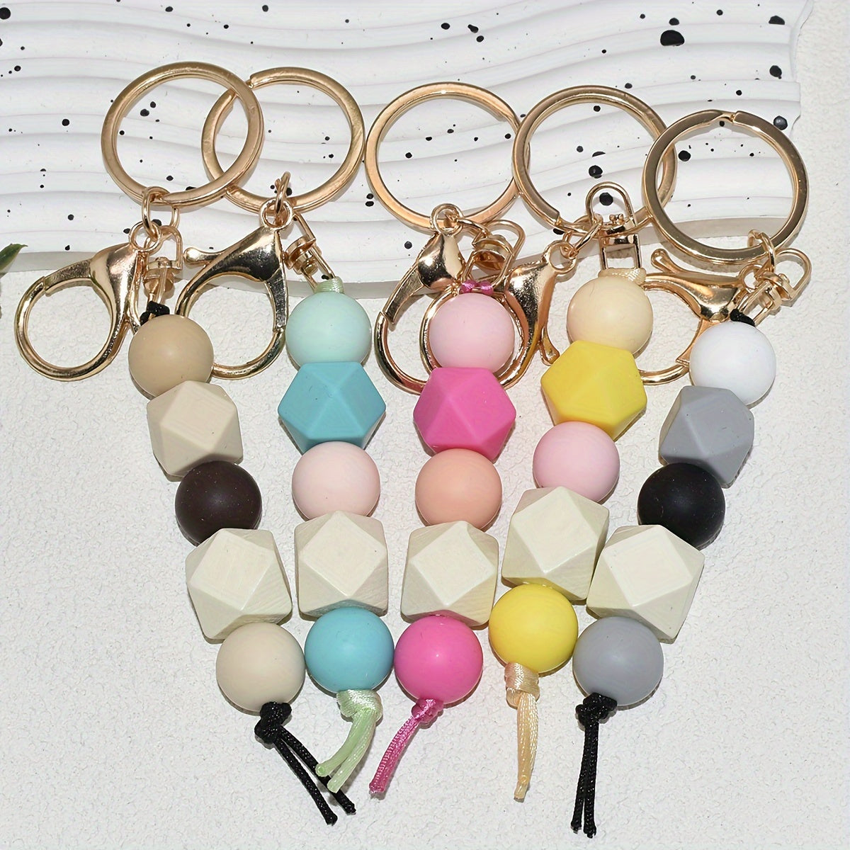 Silicone Bead Keychain for Women, Alloy Lobster Clasp Keyring, Chic Geometric Beaded Charm for Bags & Gifts, Festive Birthday Theme Single Keychain Decor Accessory - Professional Style