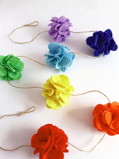 Beautiful felt flower garland
