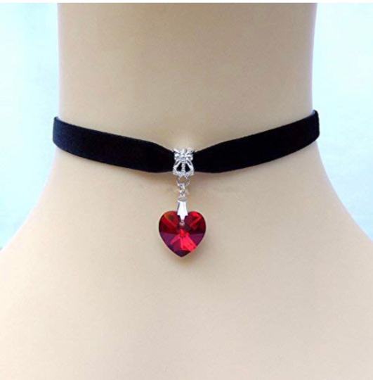 Fashion Velvet Choker Heart Shape Crystal Pendant Choker Necklace