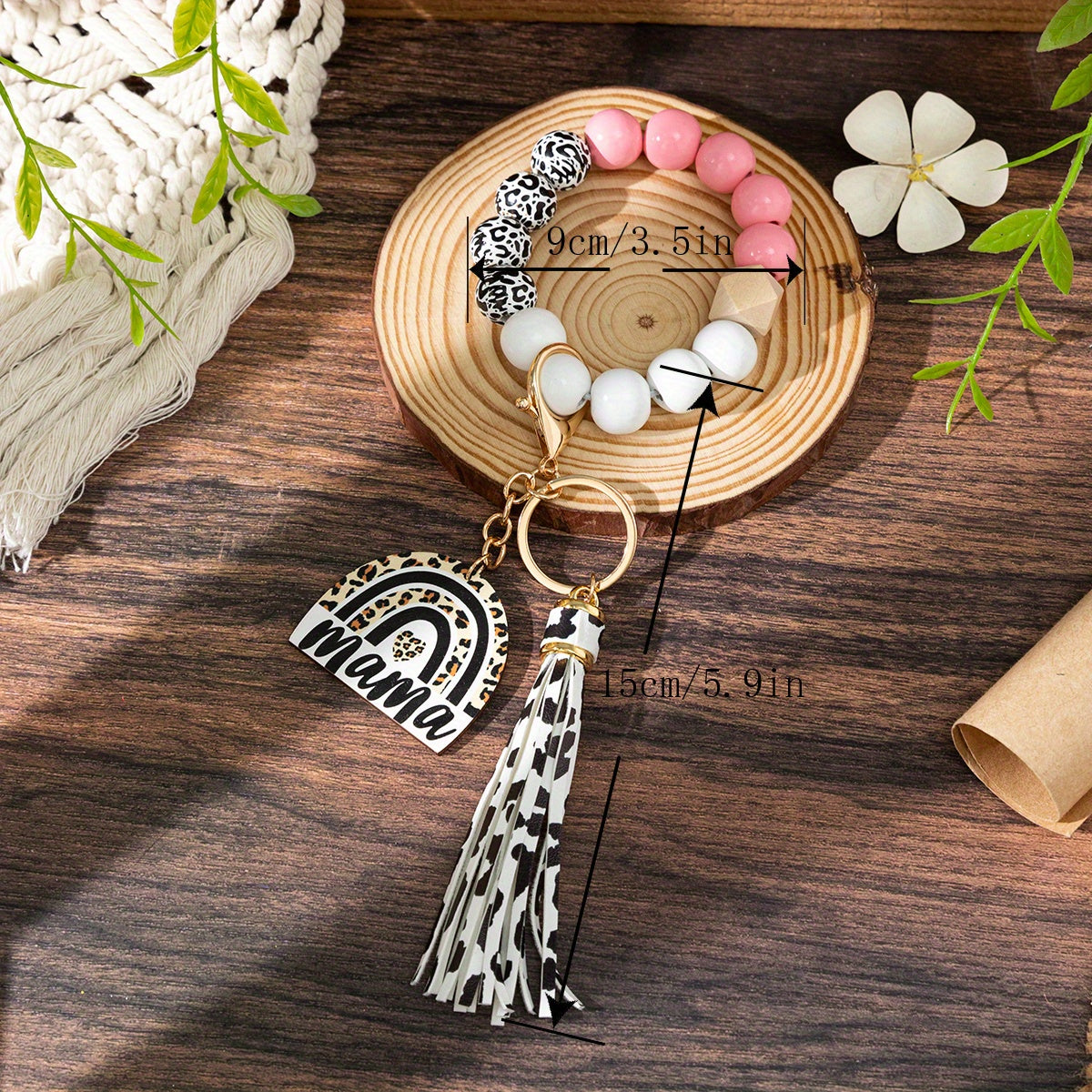 Ladies Beaded Tassel Keychain with Lobster Clasp, Mama Alphabet Pendant PU Leather and Metal Key Ring, Decorative Wood Bead Keyring for Mother's Day - Single Piece