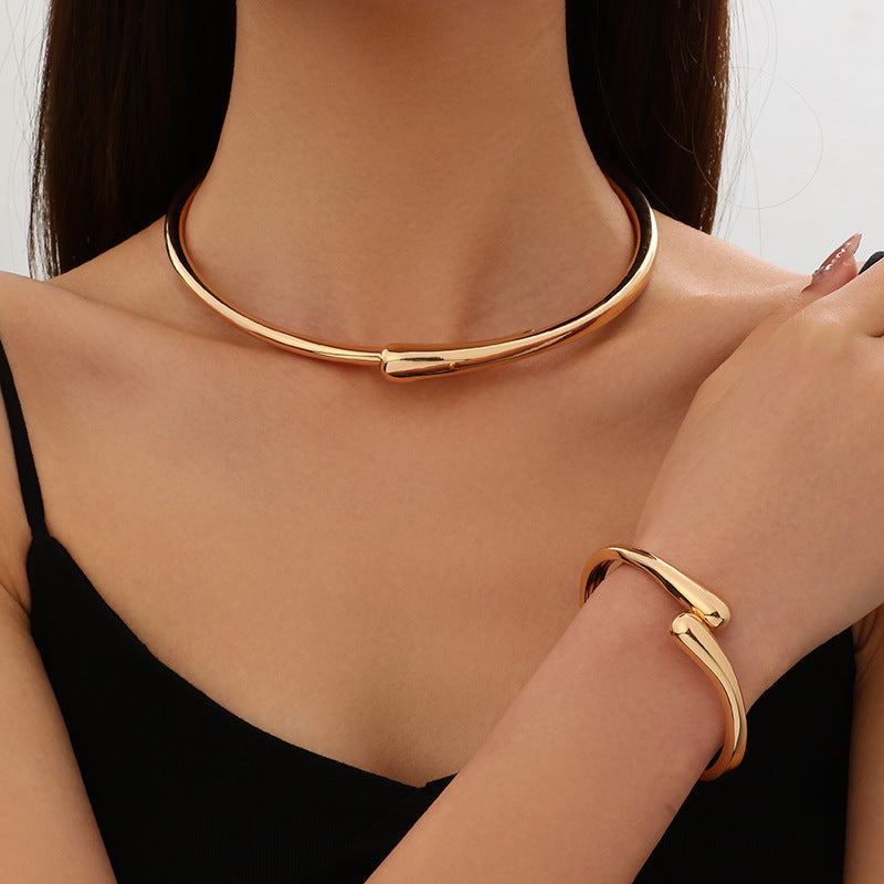 European and American Cross-Border Popular Bracelets Ins Normcore Asymmetrical Wave Pattern Bracelets Metal Glossy Bracelets Women's Jewelry