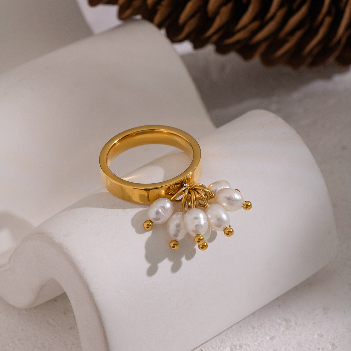 Xia Ling High-End Niche Design Freshwater Pearl Ring Stainless Steel Vacuum Electroplated 18K Titanium Steel Ring