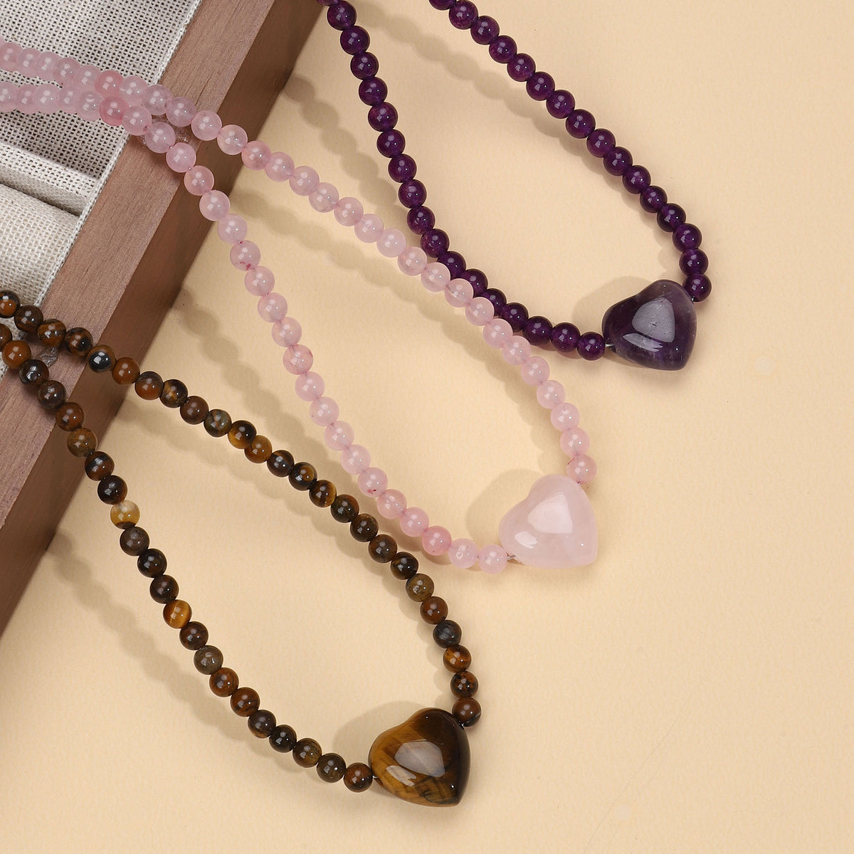 Cross-Border Crystal Stone Love Pendant Round Bead Chain Fashion Niche Design Jewelry Tiger Eye Stone Necklace Factory Direct Sale