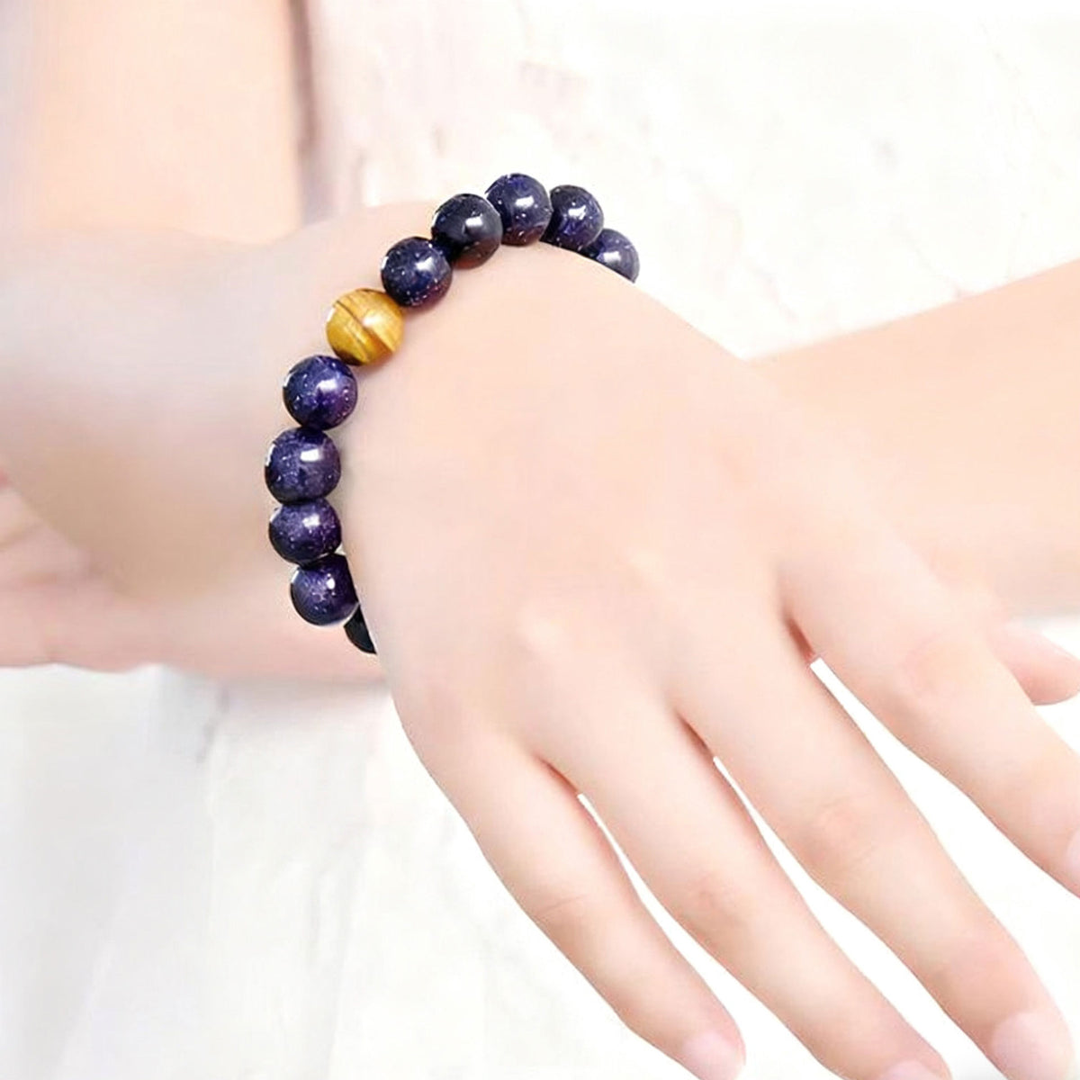 High-Quality Blue Sandstone Bracelet, Starry Sky Blue Bracelet for Men and Women, Hand-Woven with Beads, Korean Version of Starry Sky Glass Optimized