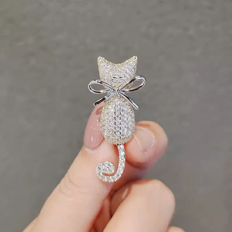 Japanese and Korean Style Cute Kitten Brooch High-end Women's Personalized Animal Corsage Anti-stray Pin Sweater Coat Suit Accessories