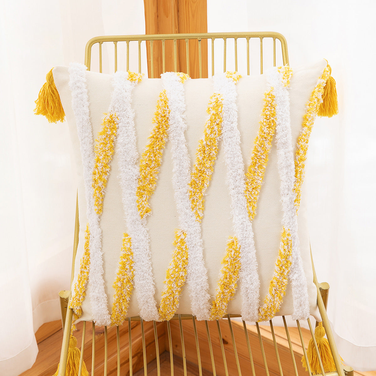 Amazon New Bohemian Geometric Tufted Pillow Case Home Tassel Cushion Homestay Simple Waist Pillow