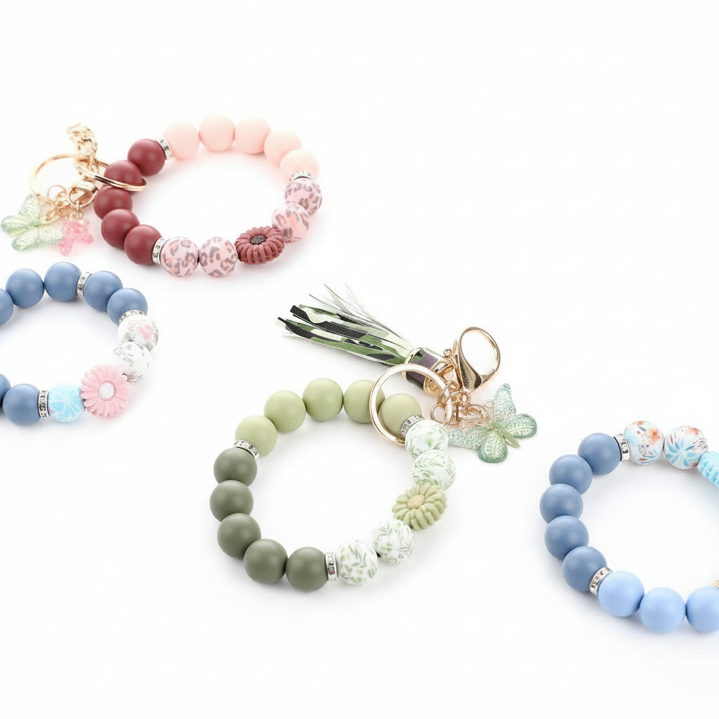 Cute  Daisy Silicone Beads and Butterfly Pendant Suitable for Women's Car Keychains