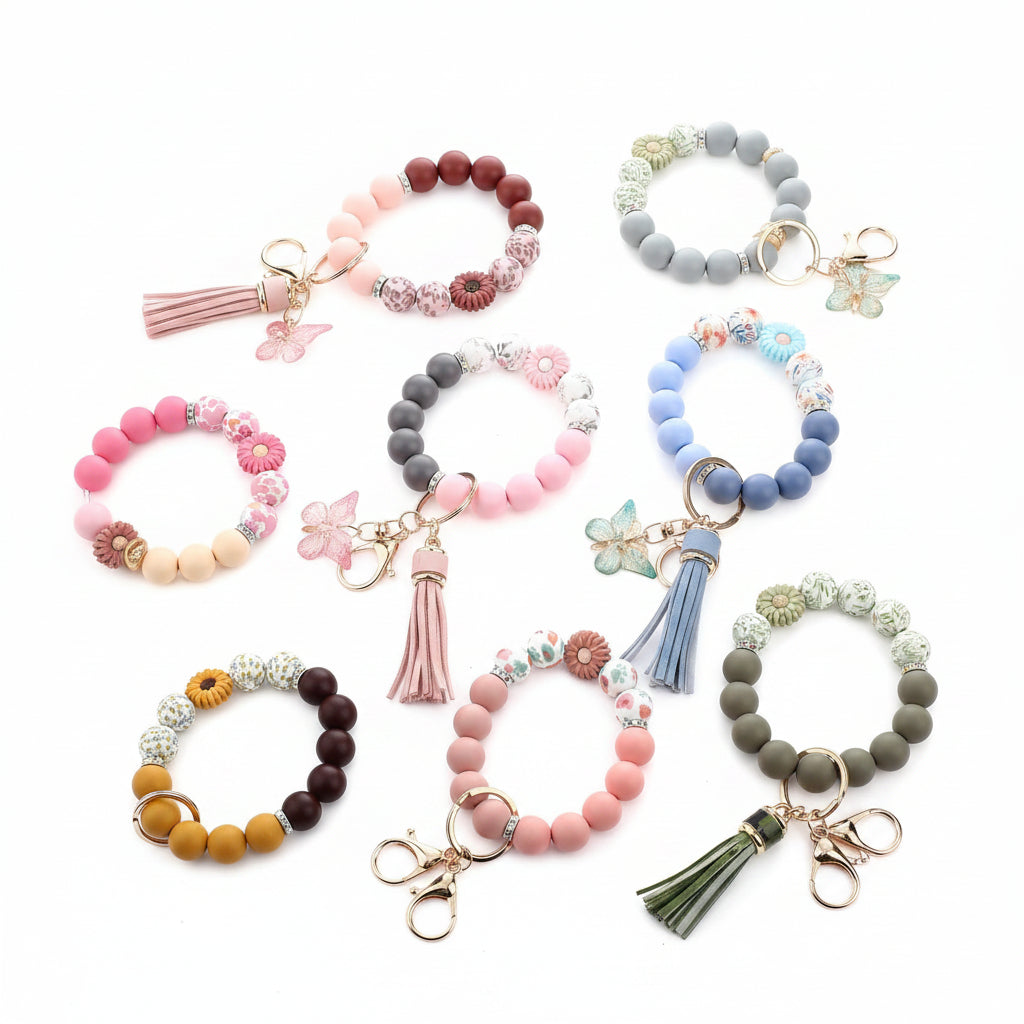 Cute  Daisy Silicone Beads and Butterfly Pendant Suitable for Women's Car Keychains