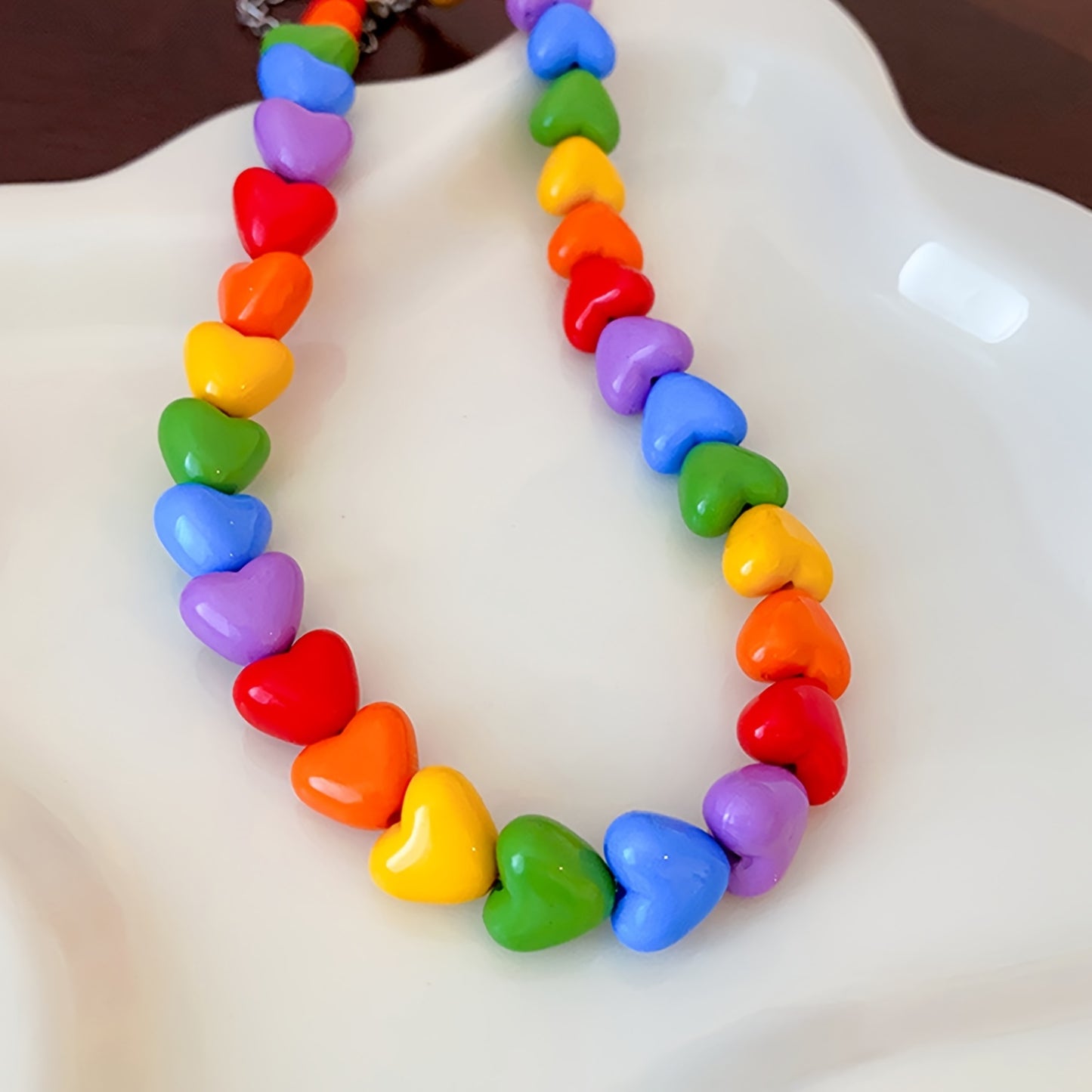 Colorful Acrylic Heart Bead Choker Necklace with OT Clasp, Fashionable Personality Neckwear for Women - Suitable for Music Festivals, Parties, and Daily Wear - No Plating, Vacation and Party Style - One Piece
