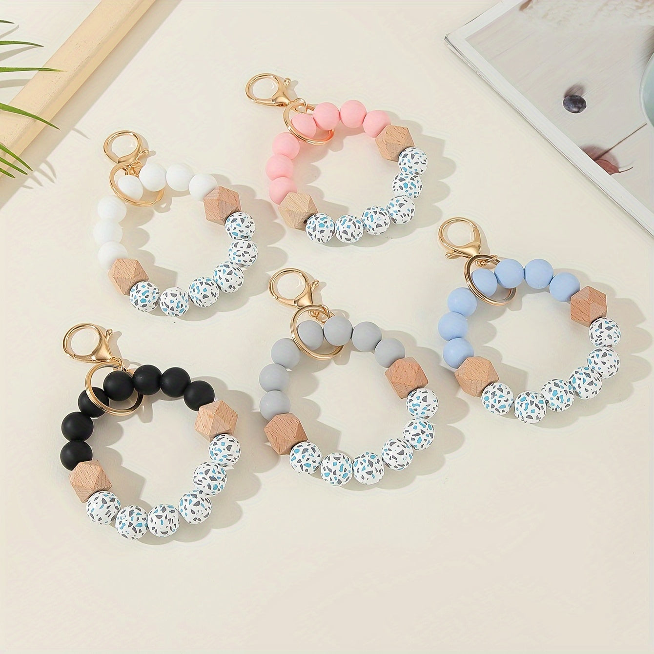 Chic Silicone Beaded Keychain - Sporty Round Wristlet with Lobster Clasp, Perfect for Women's Fashion Accessories & Valentine's Gift