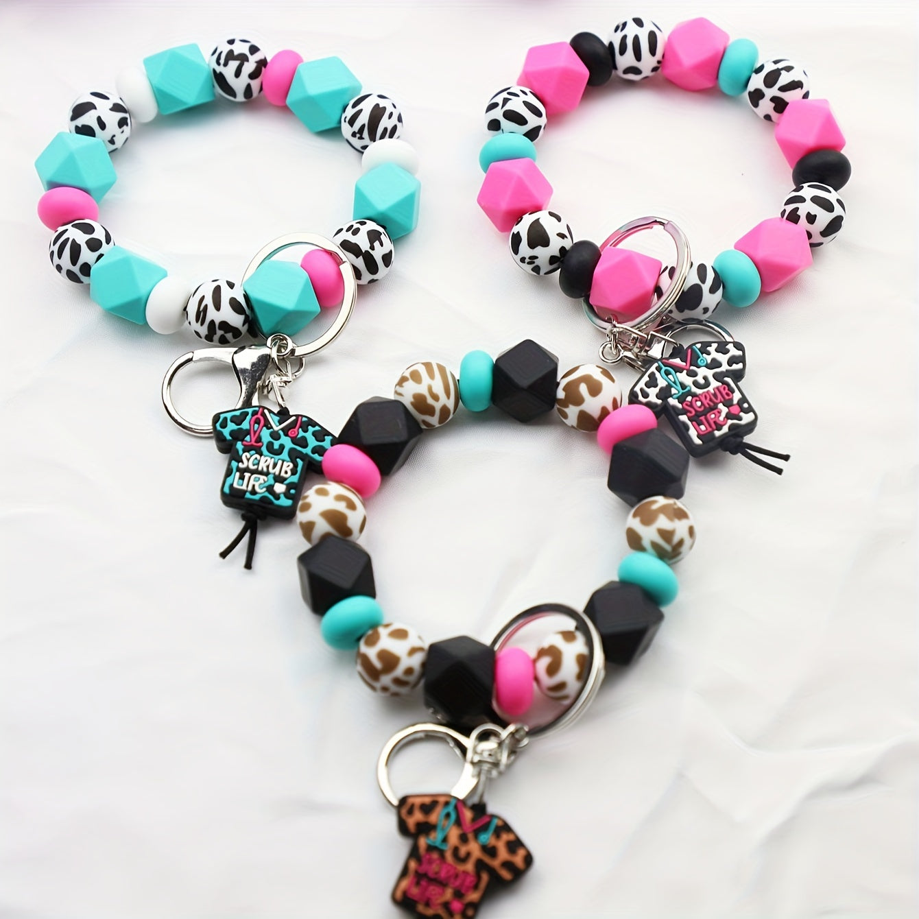 "Nurse Scrub Life" Silicone Bead Bracelet with Keyring and Nurse Uniform Charm - Perfect Gift for Nurse's Day