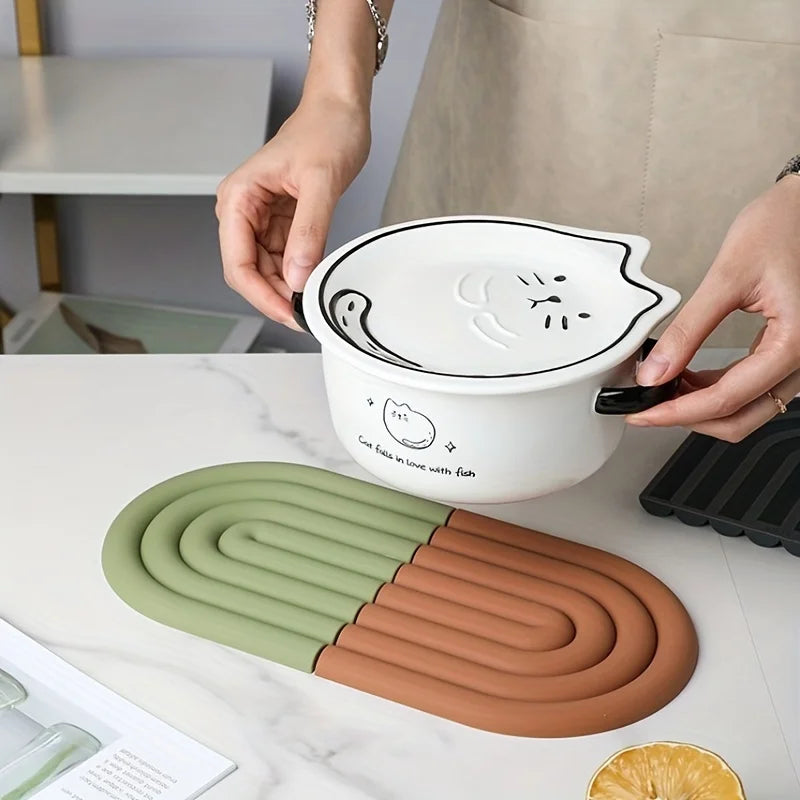Hemasa 15cm Silicone  Rainbow Shaped Heat-Resistant  Coaster