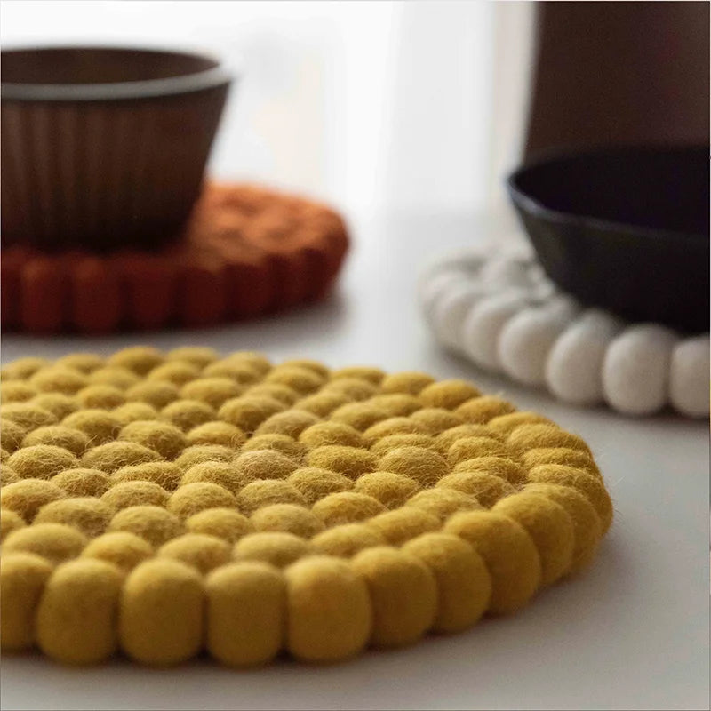 Hemasa   20 cm Felt Ball Coasters/Placemats
