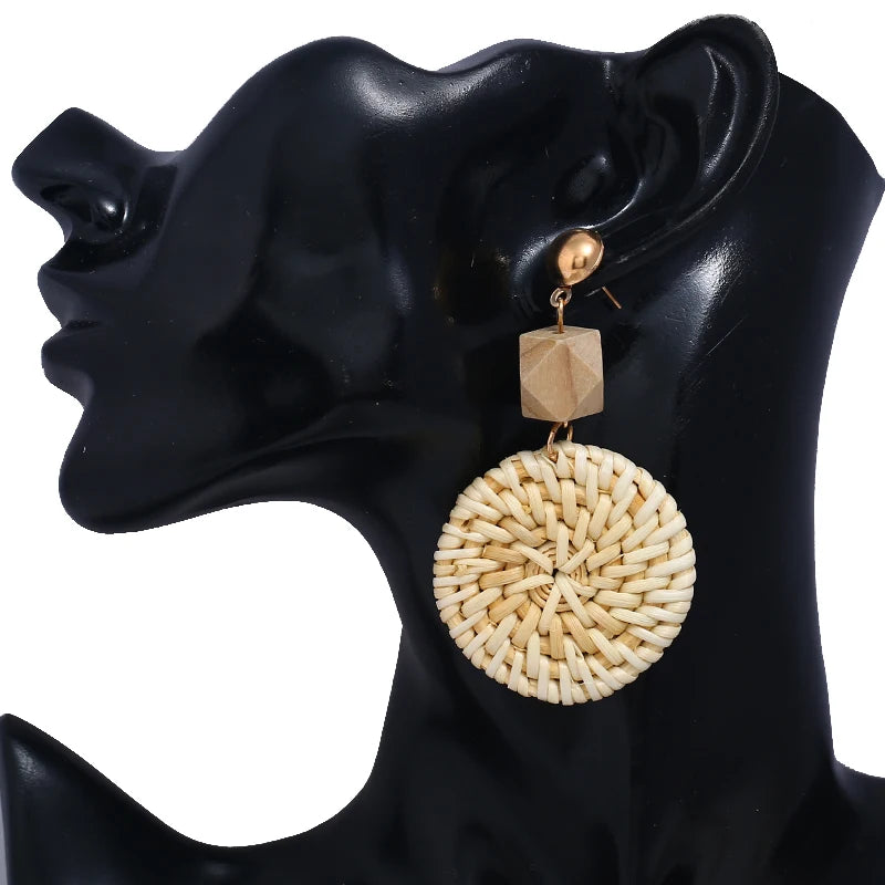 Fashion Bohemian Style Round Straw Woven Dangle Earrings For Women Geometric Exaggerate Round Pendant Statement Jewelry2019