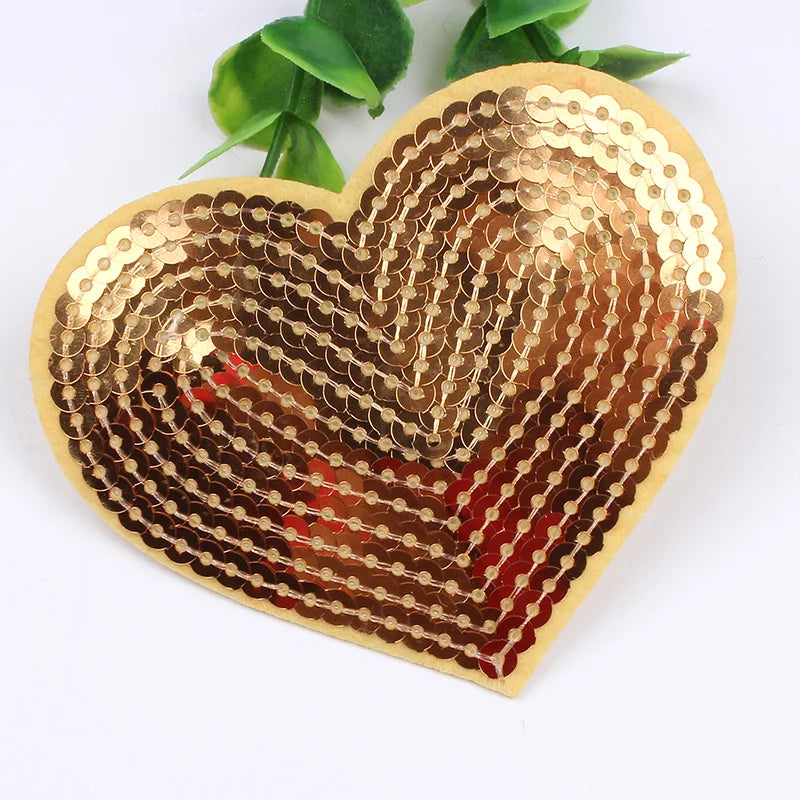 10pcs/lot Sequined Gold Heart Patch Iron On Sew On Hats Shoes Pants Jeans Coats Stickers DIY Fabric Appliques Embroidery Patches