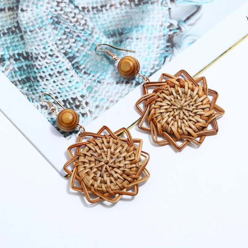 Hemasa Wooden Straw Weave Rattan Knit Vine Flowers Earrings For Women /Hollow Flora African wooden sr rings