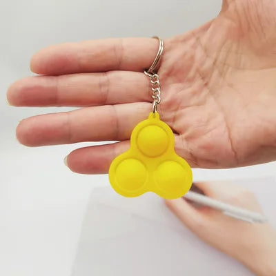 1PCS  Explosive color silicone rodent control pioneer keychain decompression key chain bag pendant activity gift gift wholesale