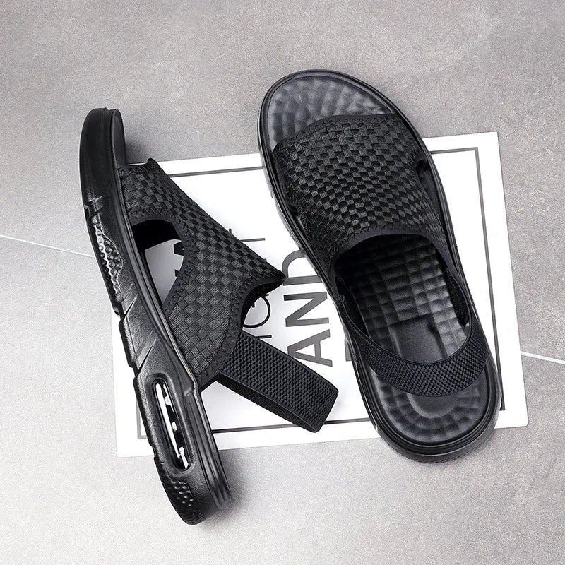 Hot Wholesale Summer New Men Sandals Fashion Slippers Men shoes Outdoor Beach Casual Shoes Cheap Male Daily Shoes Dropshipping
