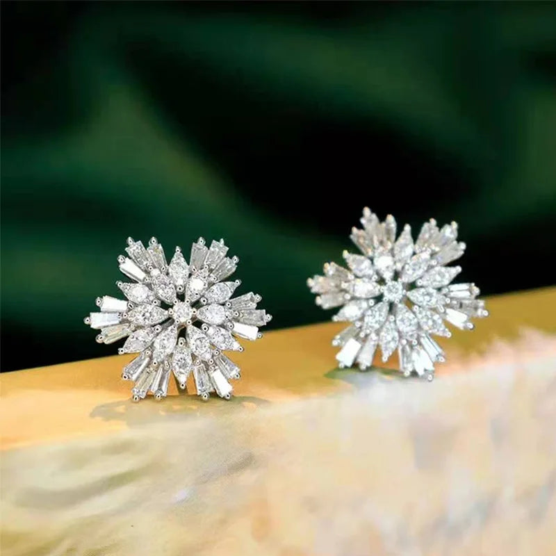 Huitan Gorgeous Cubic Zirconia Stud Earrings Women for Wedding Party Accessories Chic Ear Piercing Earrings Gift Fashion Jewelry